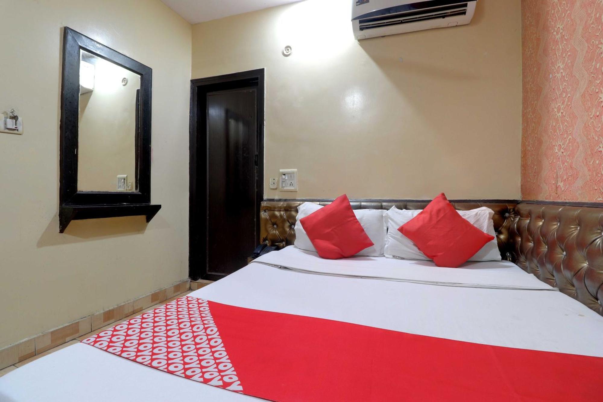 Oyo Flagship 81569 The Red Rose Inn New Delhi Eksteriør bilde