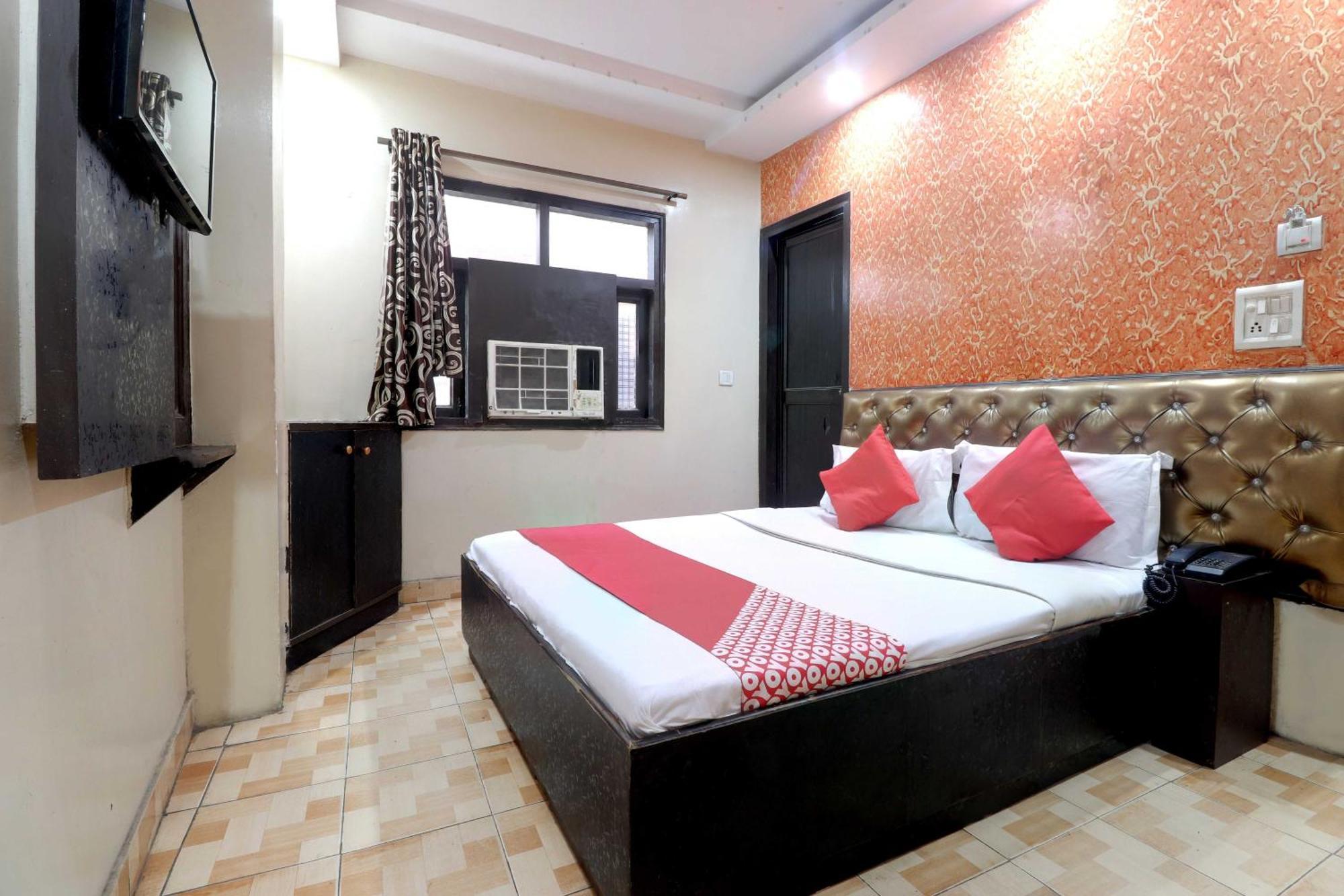 Oyo Flagship 81569 The Red Rose Inn New Delhi Eksteriør bilde